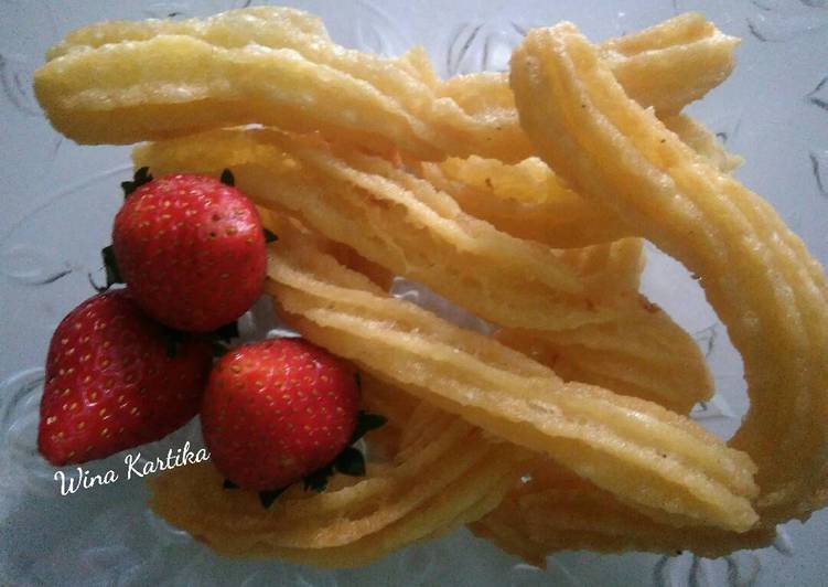 resep lengkap untuk Churros Tanpa Telur Renyah Simple #pr_cemilankriuk