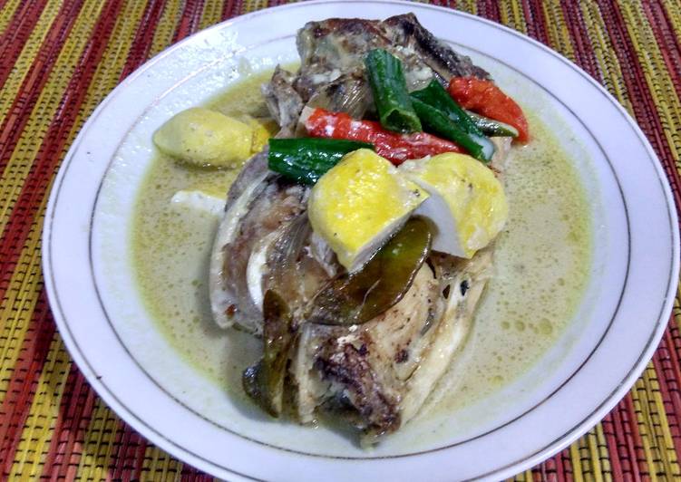 Resep Kepala Ikan Ayam ayam Masak Mangut oleh Hanita 