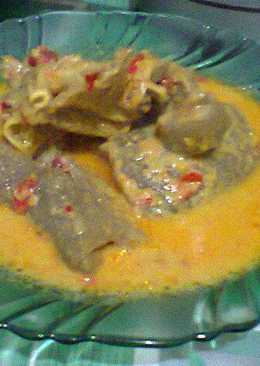 Gulai Kikil Bunga Kecombrang