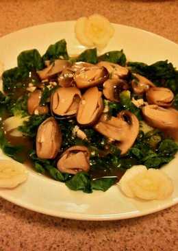 Bok Choy in mushroom oyster sauce - bok choy jamur saus tiram