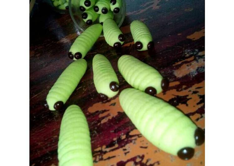 gambar untuk resep Caterpillar cookies (kue kering ulat)