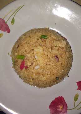 Nasi goreng telur asin