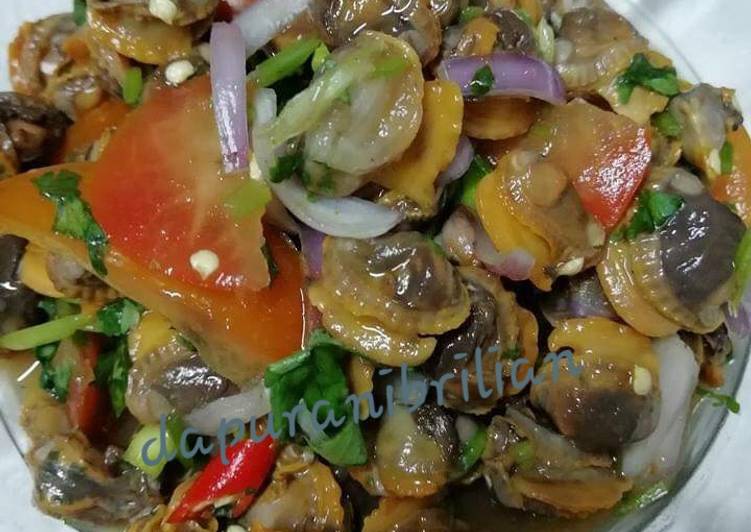 Kerangdara bumbu matah recipe main photo