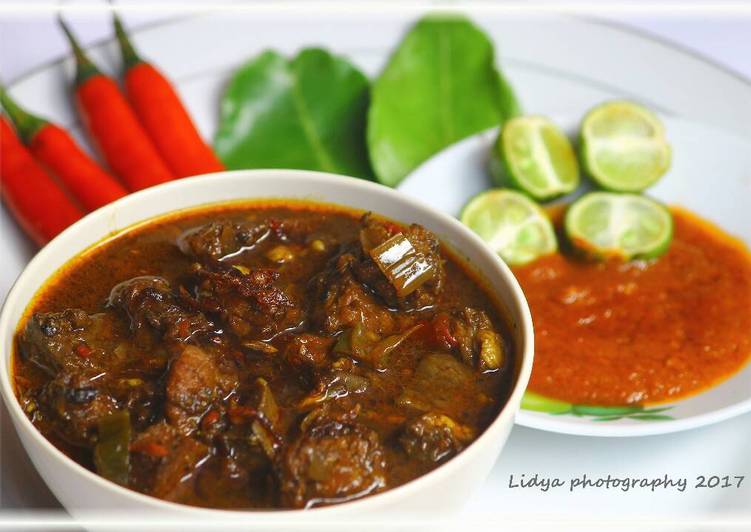 gambar untuk cara membuat Rawon daging ala chef Lidya