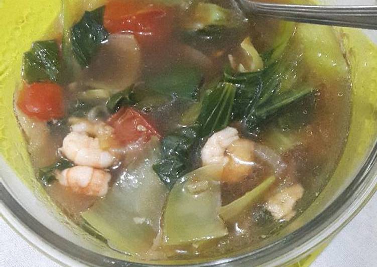 bahan dan cara membuat Sayur pakcoy saus tiram+udang