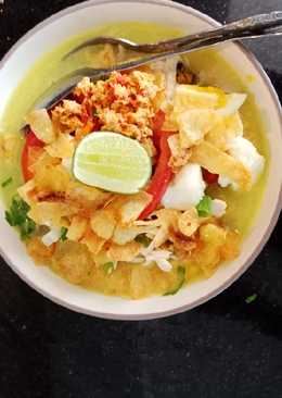 Soto ayam kuah santan