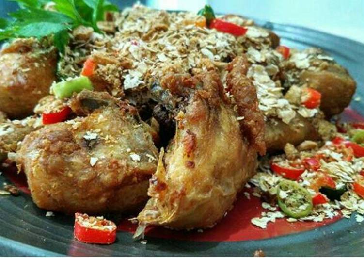 resep lengkap untuk Ayam goreng oatmeal bawang putih