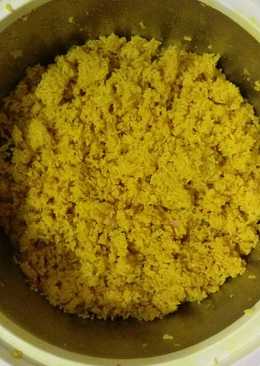 Nasi kuning istimewa