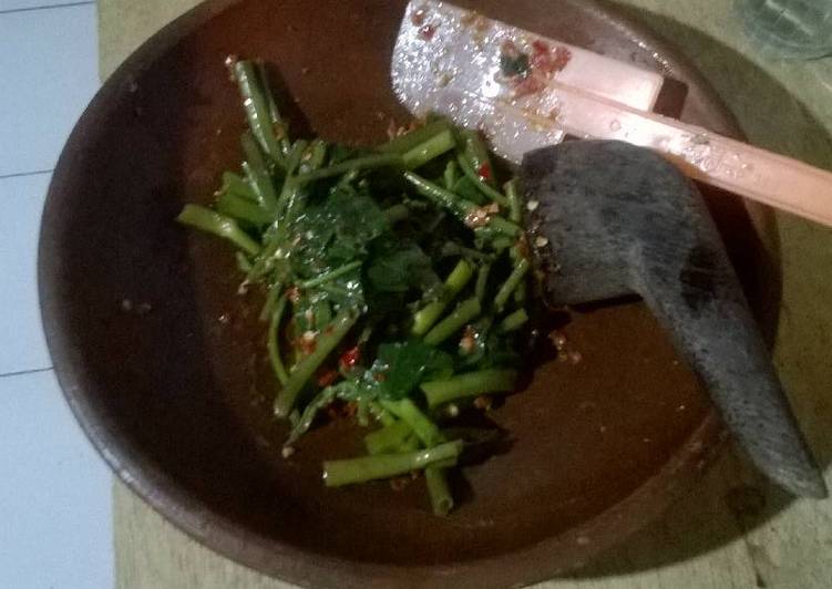 cara membuat Plecing kangkung khas Seririt,kab.buleleng