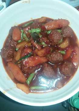 Bola2 daging kentang buncis +sosis semur santan