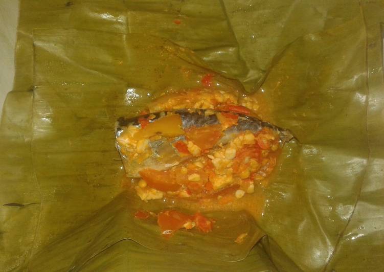 resep lengkap untuk Pepes Tongkol Tempe Asam Pedas