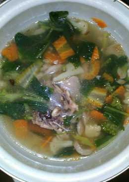 Sup ayam caisim