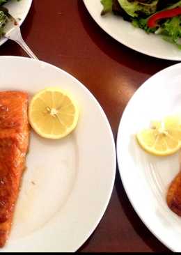 Grill salmon