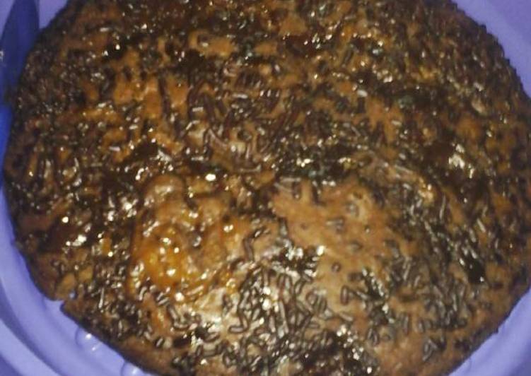 bahan dan cara membuat Bolu coklat tanpa telur