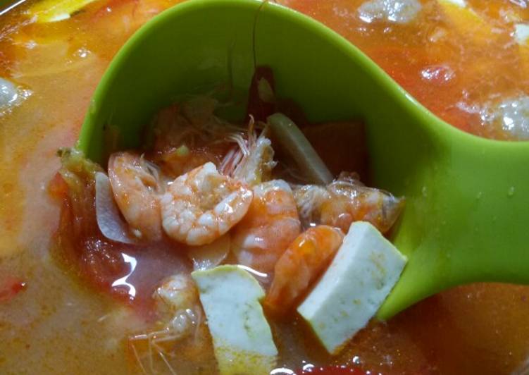 resep makanan Tom Yum Udang dengan Knorr