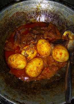 Daging dan telur kuah merah