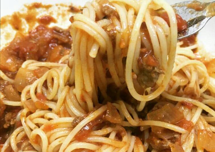 resep masakan Spagheti bolognaise mudah 4 bahan saja