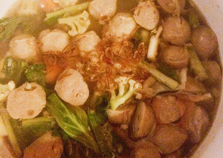 resep lengkap untuk Sayur Sop Bakso