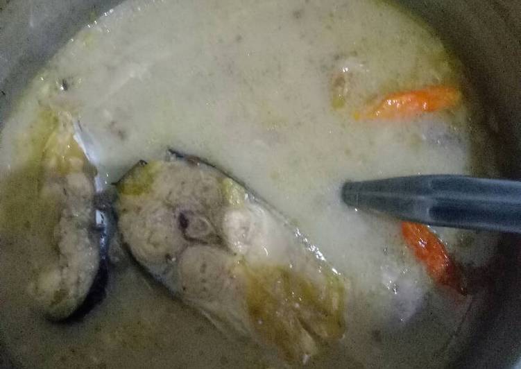 bahan dan cara membuat Ikan patin masak tempoyak (duren fermentasi)