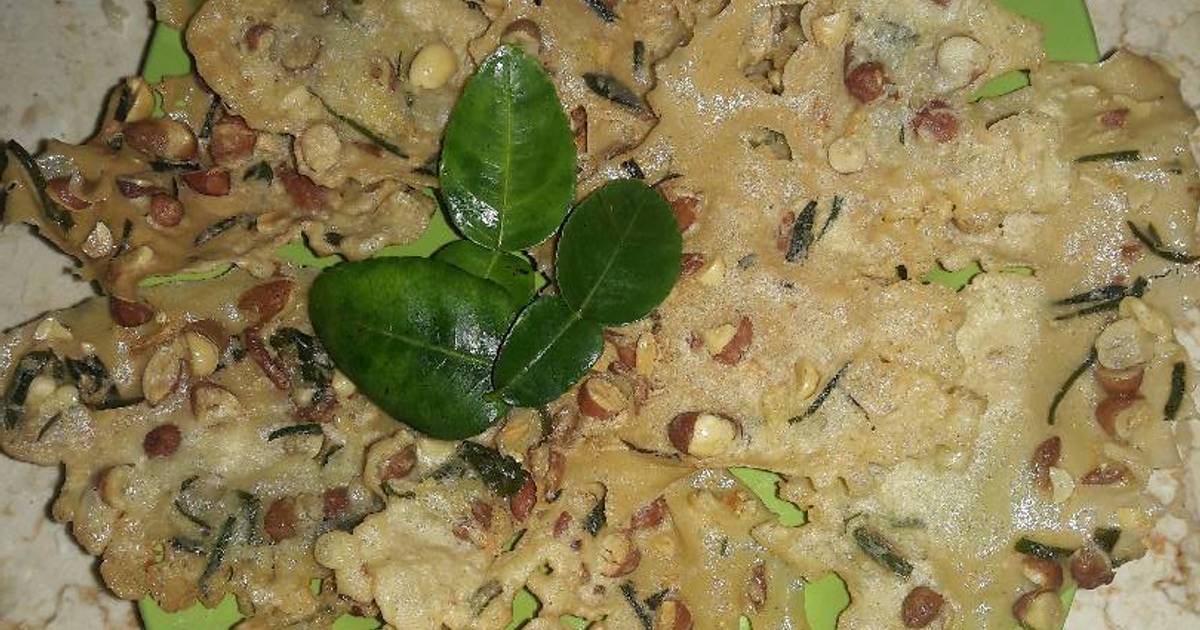  Resep  Peyek kacang gurih aroma jeruk  purut  oleh Yulia 