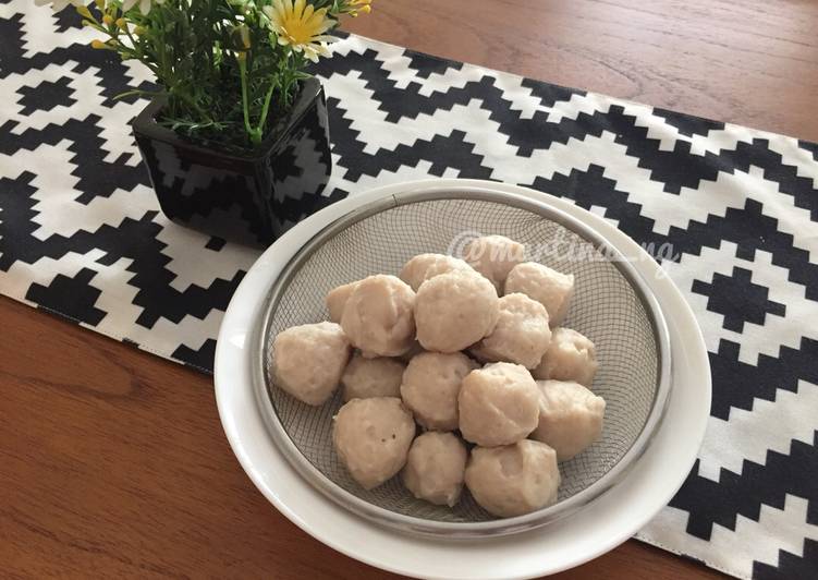 gambar untuk cara membuat Bakso Ikan Tenggiri