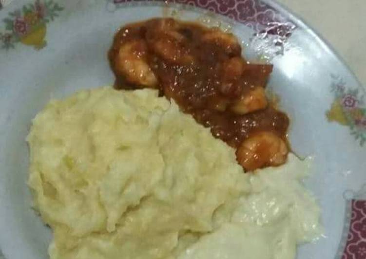 Resep Mashed Potato with Cheezy Sauce and Prawn Padangnese Sauce
Kiriman dari Cornelia Marlyn Tamba