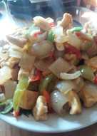 Tumis kikil tahu, dan pete pedas