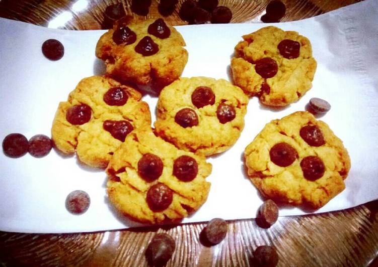 bahan dan cara membuat Cocochip butter cookies (No mixer)