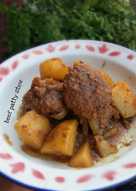 Semur bola daging Dan kentang