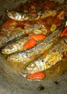 Ikan layang kecelup kuah asin manis