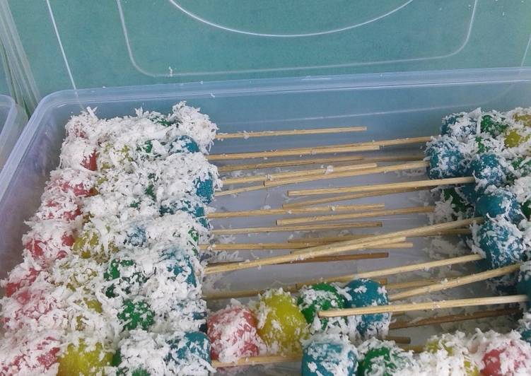 resep makanan Sate bola singkong pelangi