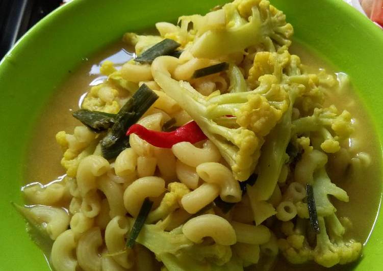 gambar untuk cara membuat Tumis bunga kol macaroni??