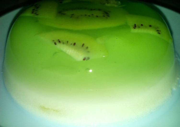 gambar untuk resep makanan Puding Susu Melon Topping Kiwi Seger