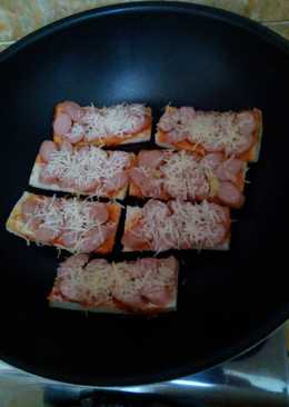 Roti Bakar ala Pizza