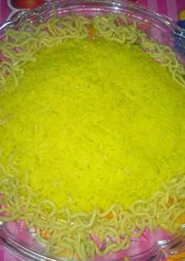 Nasi Kuning Dg Bawang Putih(Magic Com)