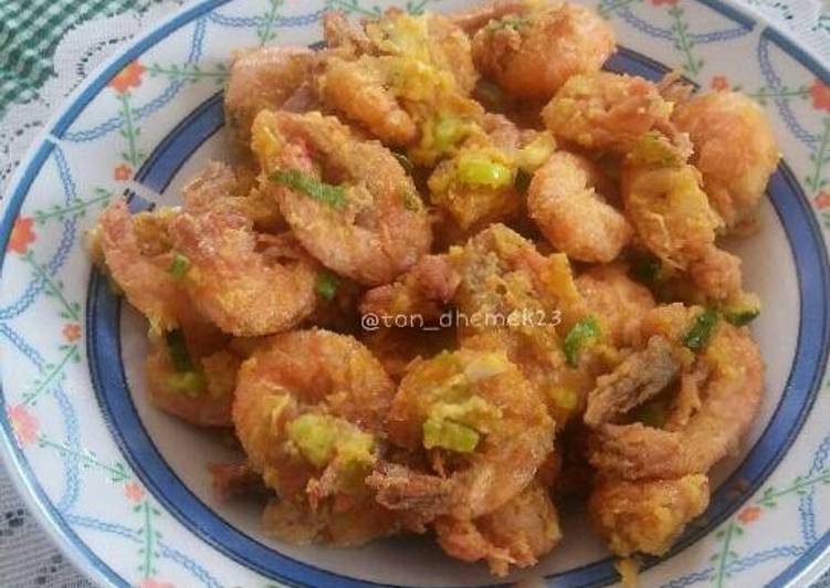 resep masakan Udang Krispi saus Telur Asin