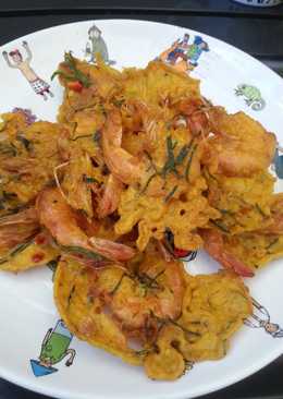 Peyek udang enak banget