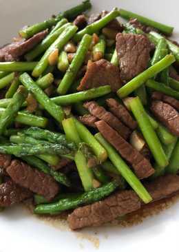 Tumis daging asparagus