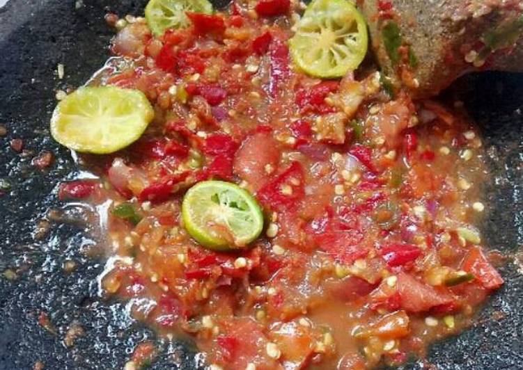 Resep Sambal petir jeruk limau oleh fuzi fauziah - Cookpad