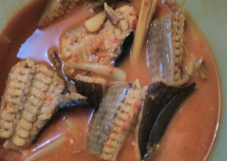 Resep Mangut ikan mingki pari oleh Ninik Heriyani Hedy 