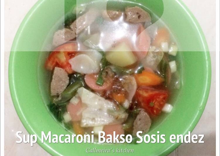 bahan dan cara membuat Sop makaroni bakso sosis (MBS)