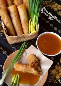 Lumpia Rebung Ayam Baso