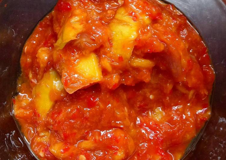 cara membuat Sambal mentah mangga /kuini