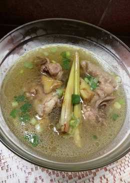 Sop ayam rempah jahe sereh