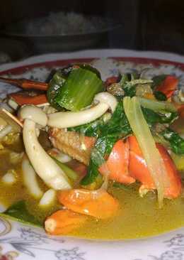 Tomyam Kepiting With Jamur Enokitaki & Baby Pakcoy