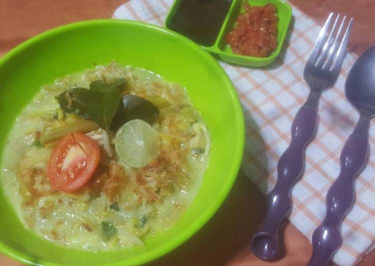 bahan dan cara membuat Soto Ayam