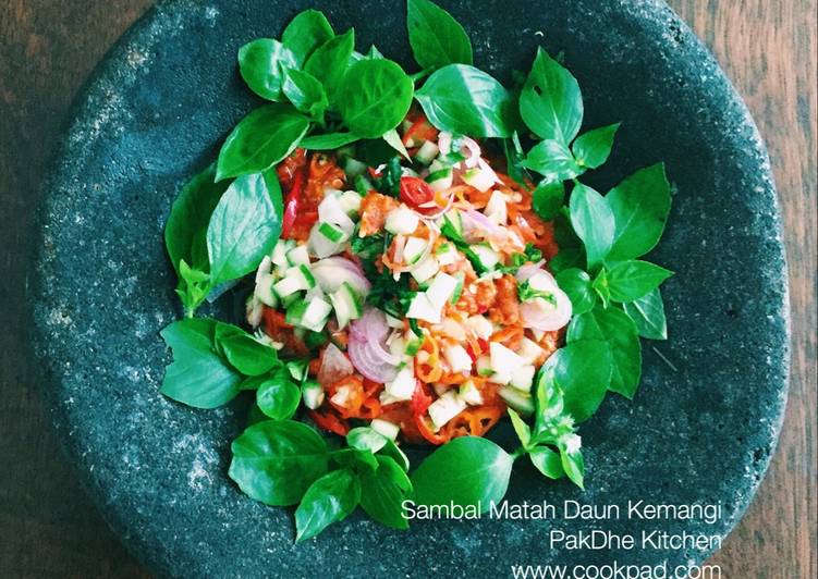 resep lengkap untuk Sambal Matah Daun Kemangi ala PakDhe Kitchen