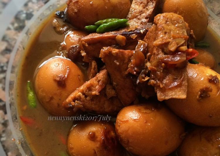 resep lengkap untuk Telur Tahu Kecap bumbu Ngohiong