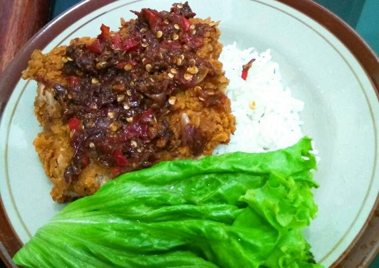Sambal ayam klengerrrr(pedes bngt)#BikinRamadanBerkesan