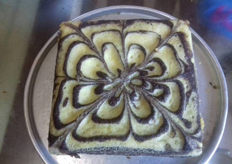 bahan dan cara membuat Kue Bolu kukus ketan hitam n putih motif bunga
